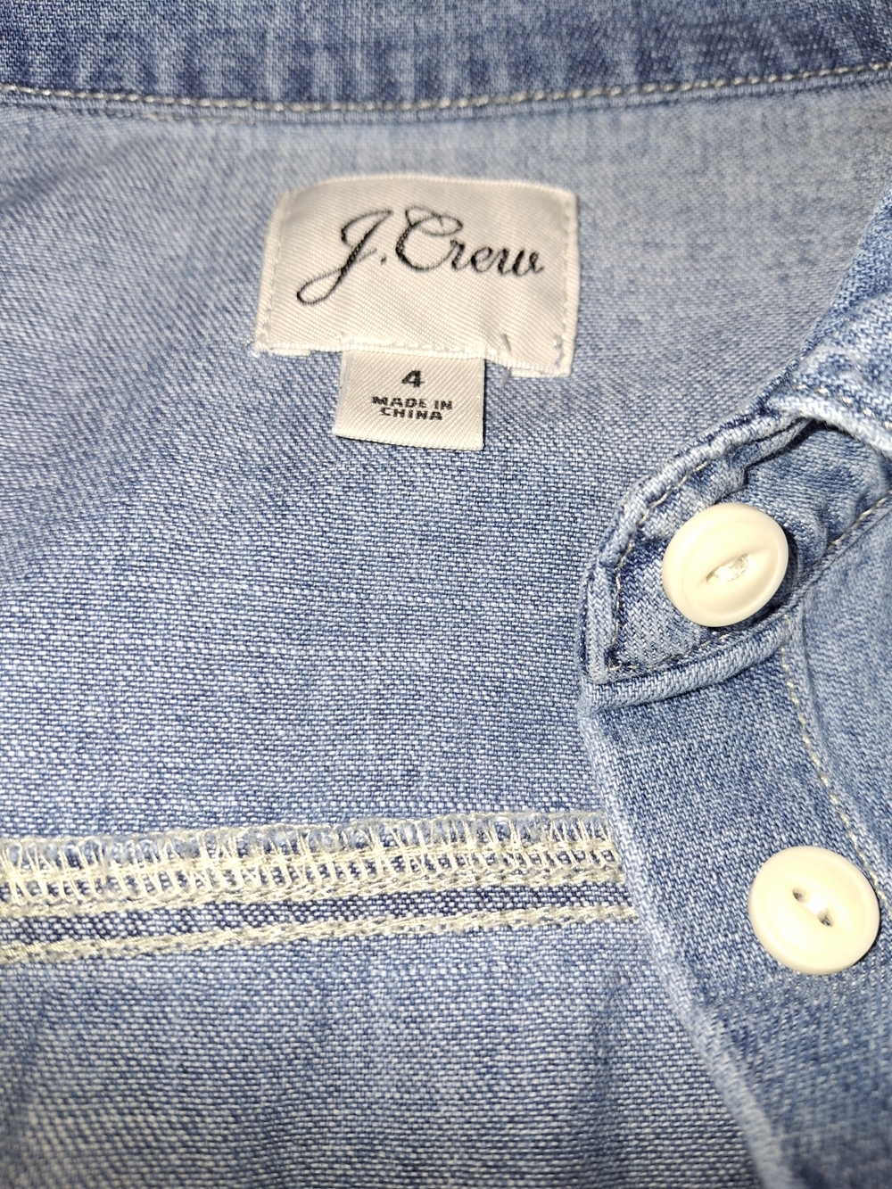 J.Crew Women's Garçon classic chambray shirt - Picture 3 of 4